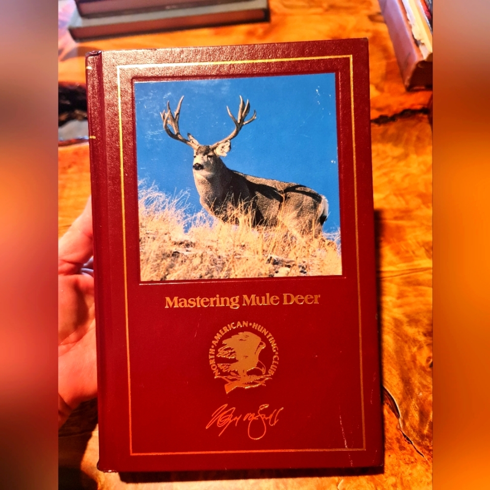 Mastering Mule Deer North American Hunting Club Vintage Collectible Hunting 1988